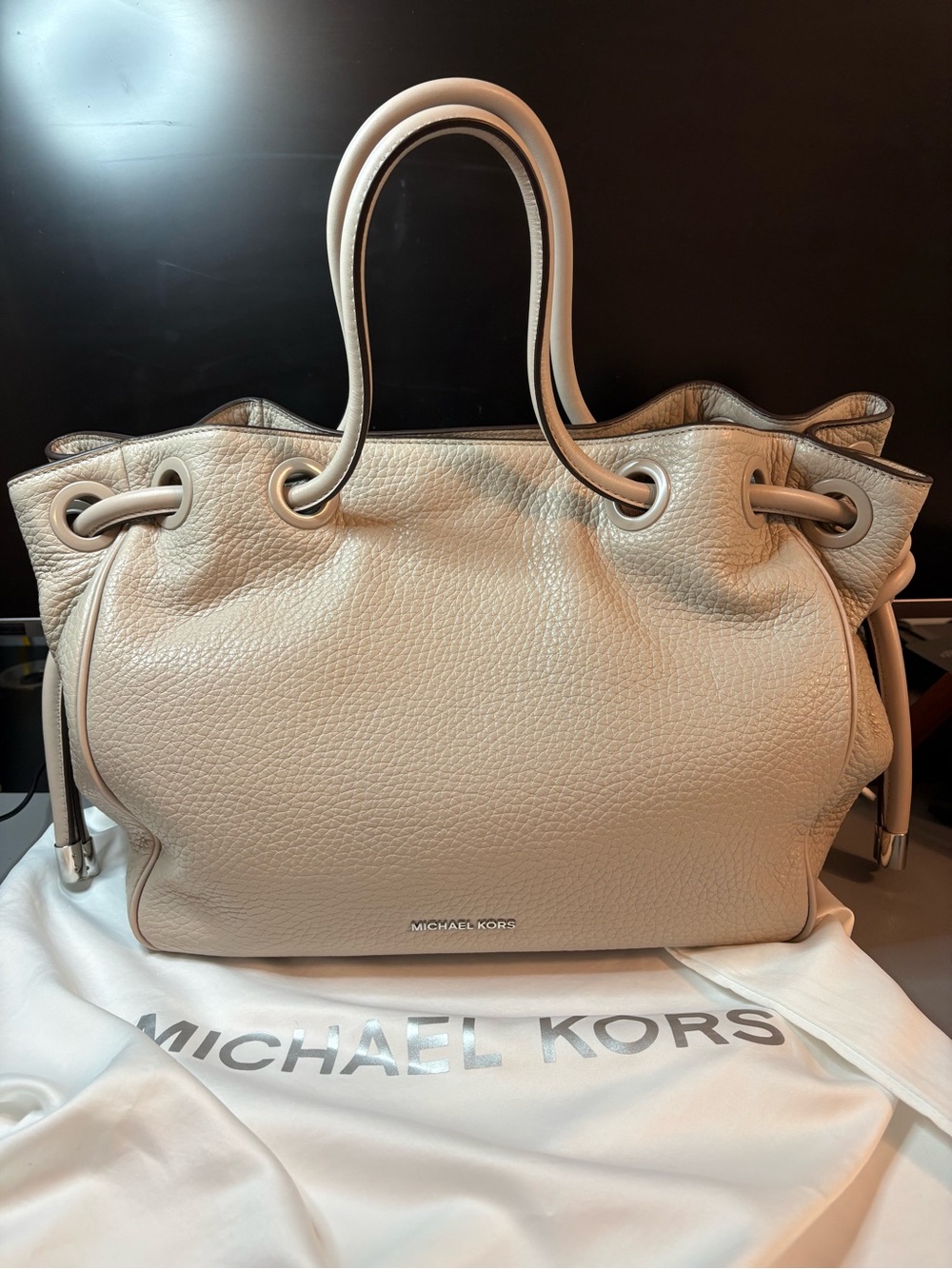 Michael Kors Dalia Pebbled Leather Tote in Cement